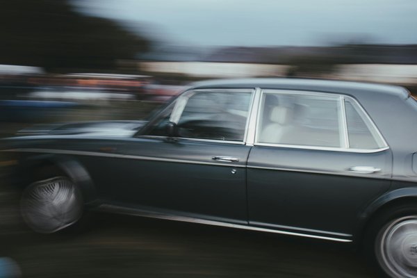 Step-by-Step Guide: Installing a Wireless Charging Pad in Your British Electric Vehicle